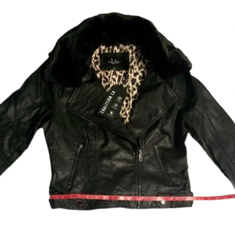 NWT_ Women's Leather Jacket __NWT - Picture 10 of 15